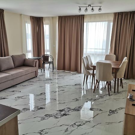Zigrabay Lovely Appartments Primorsko Luaran gambar
