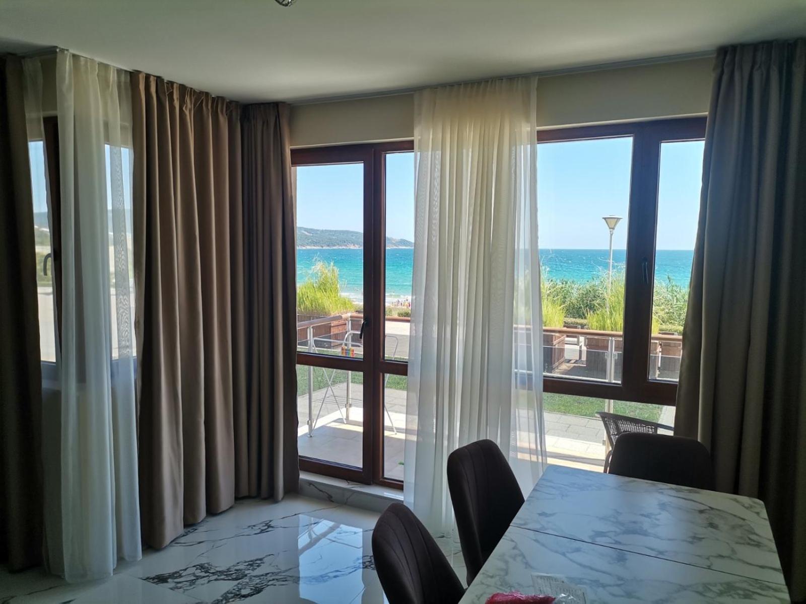 Zigrabay Lovely Appartments Primorsko Luaran gambar